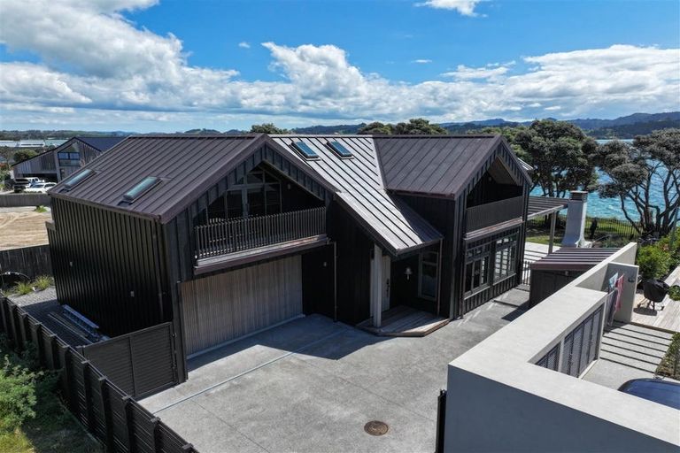 Photo of property in 10 Ida Way, Omaha, 0986