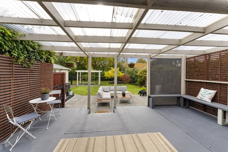 Photo of property in 42 Barnes Road, Redwood, Christchurch, 8051