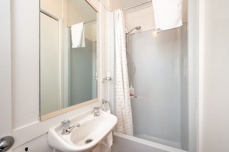 Photo of property in 38 Kuku Street, Te Awanga, 4102