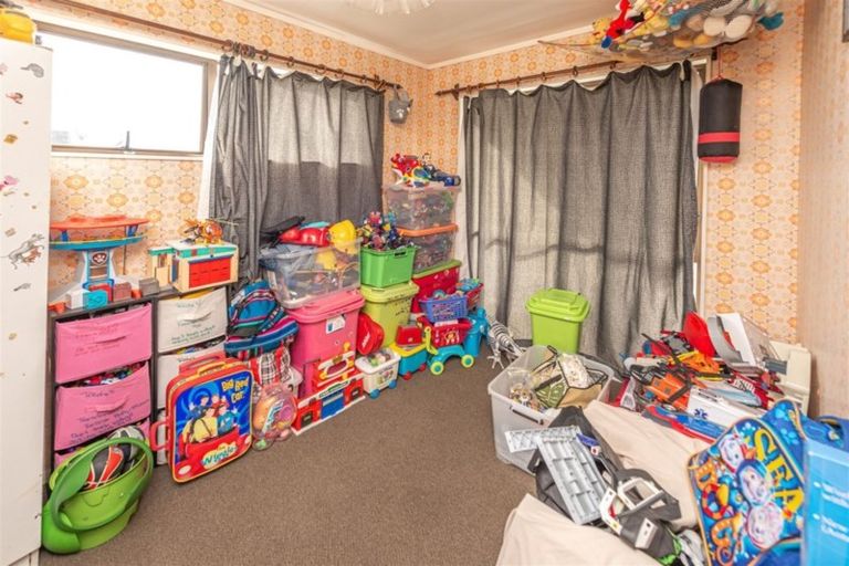 Photo of property in 36 Karyn Street, Castlecliff, Whanganui, 4501