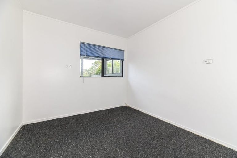 Photo of property in 276 Sturges Road, Henderson, Auckland, 0612