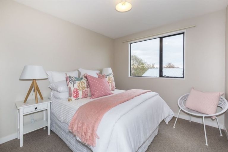 Photo of property in 25 Wiremu Street, Redwood, Christchurch, 8051