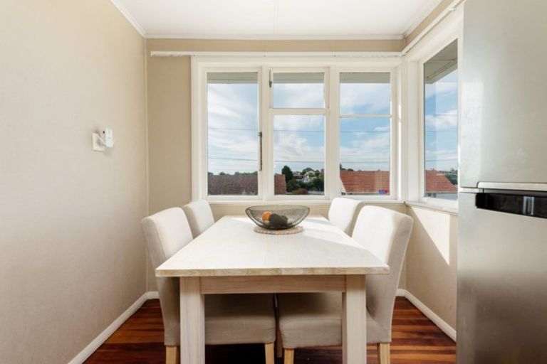 Photo of property in 25b Pine Avenue, Otumoetai, Tauranga, 3110