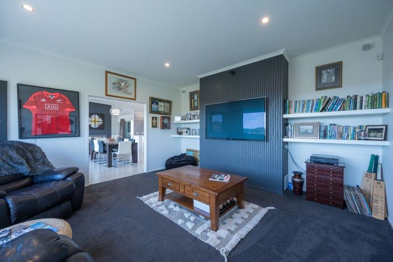 Photo of property in 23 Katania Heights, Brightwater, 7022