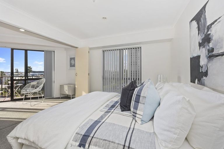 Photo of property in The Rennaissance, 4g/18 Ronwood Avenue, Manukau, Auckland, 2104