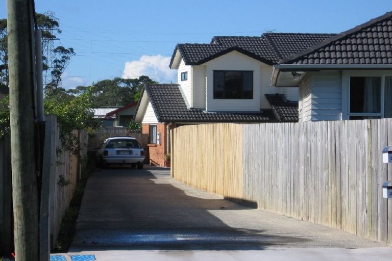 Photo of property in 3/32 Millen Avenue, Pakuranga, Auckland, 2010