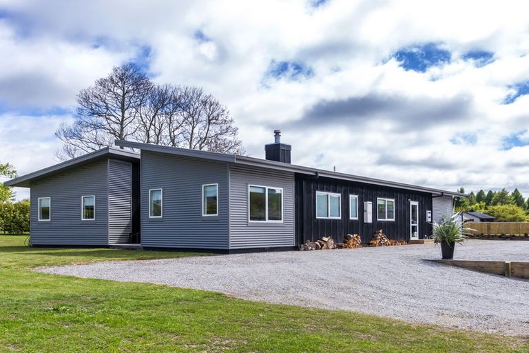 Photo of property in 55 Lisland Drive, Kinloch, Taupo, 3377