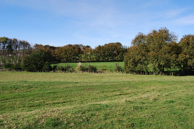 Photo of property in 566 School Road, Tomarata, Wellsford, 0974