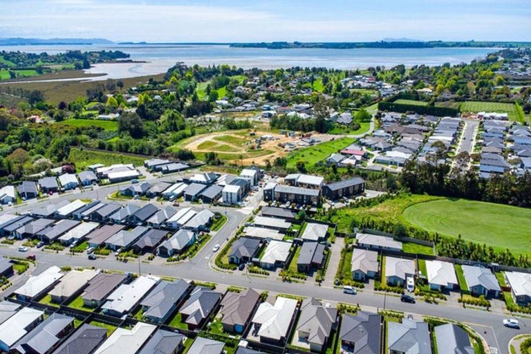 Photo of property in 106 Sentinel Avenue, Omokoroa, 3114