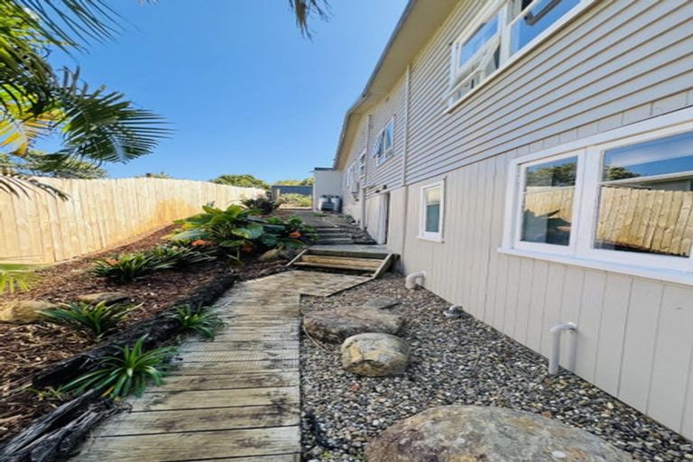 Photo of property in 43 Awatere Street, Clover Park, Auckland, 2023