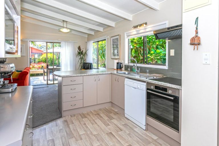 Photo of property in 225 Moana Anu Anu Avenue, Whangamata, 3620