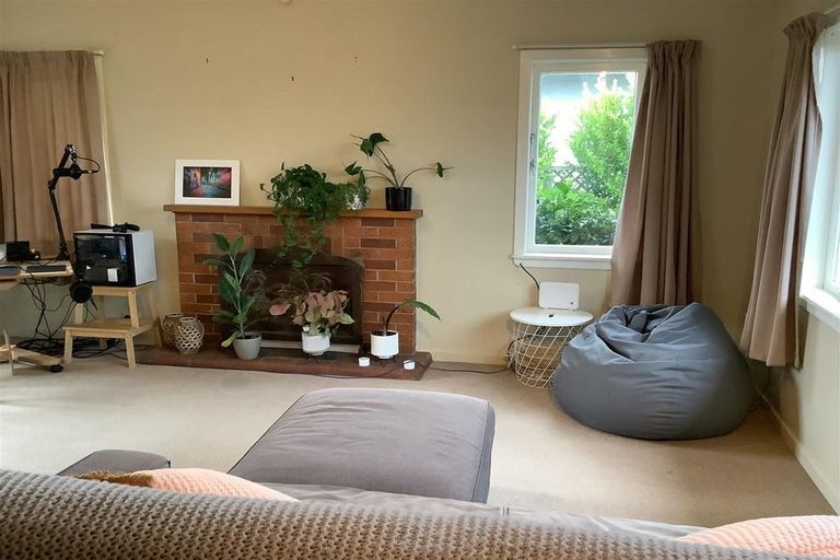 Photo of property in 1/5 Stratford Avenue, Milford, Auckland, 0620