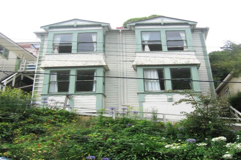 Photo of property in 24 Adams Terrace, Aro Valley, Wellington, 6021