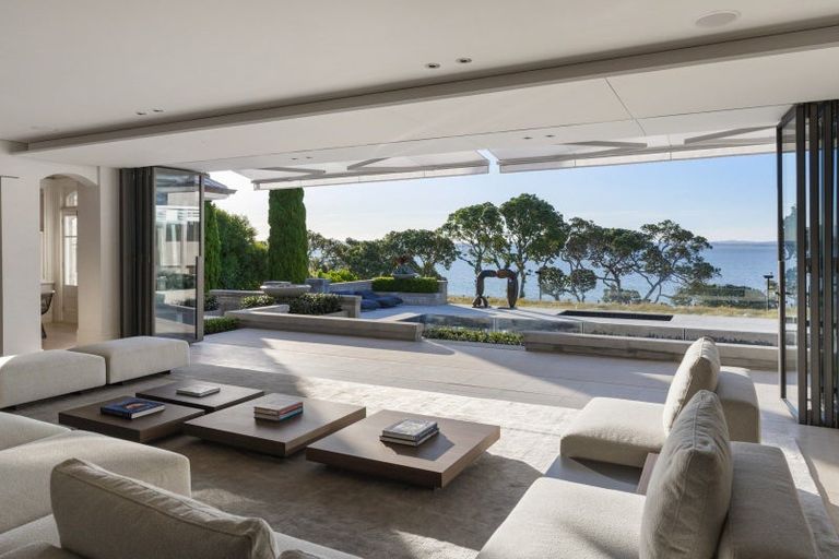 Photo of property in 27 Marine Parade, Herne Bay, Auckland, 1011