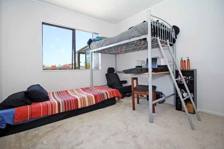 Photo of property in 178 Finlayson Avenue, Clendon Park, Auckland, 2103