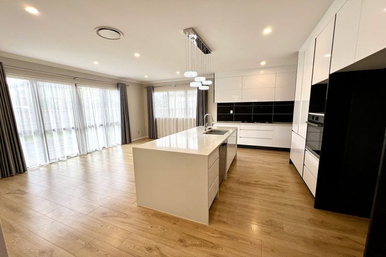 Photo of property in 22 Eastfield Avenue, Flat Bush, Auckland, 2019