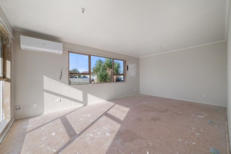 Photo of property in 25 Shetland Street, Woolston, Christchurch, 8062