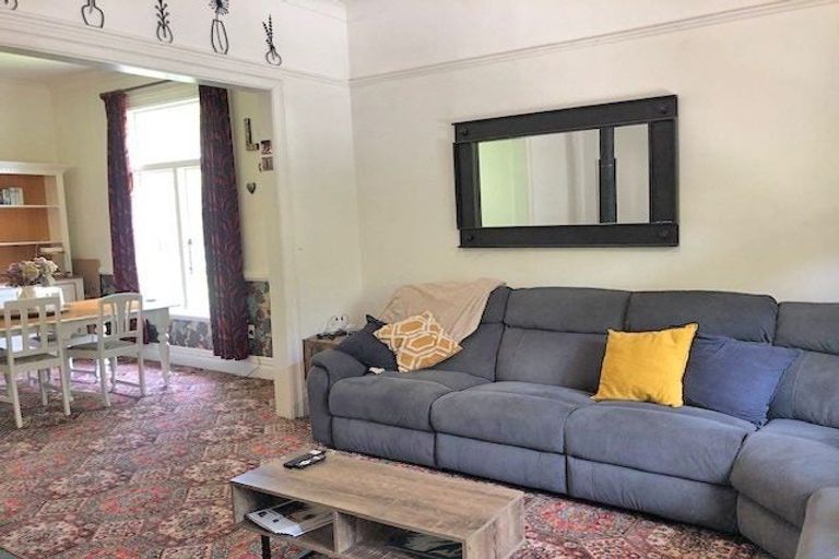 Photo of property in 16 Gordon Street, Southbridge, 7602