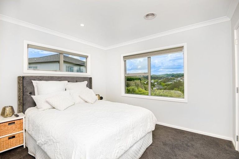 Photo of property in 162a John Burke Drive, Aotea, Porirua, 5024