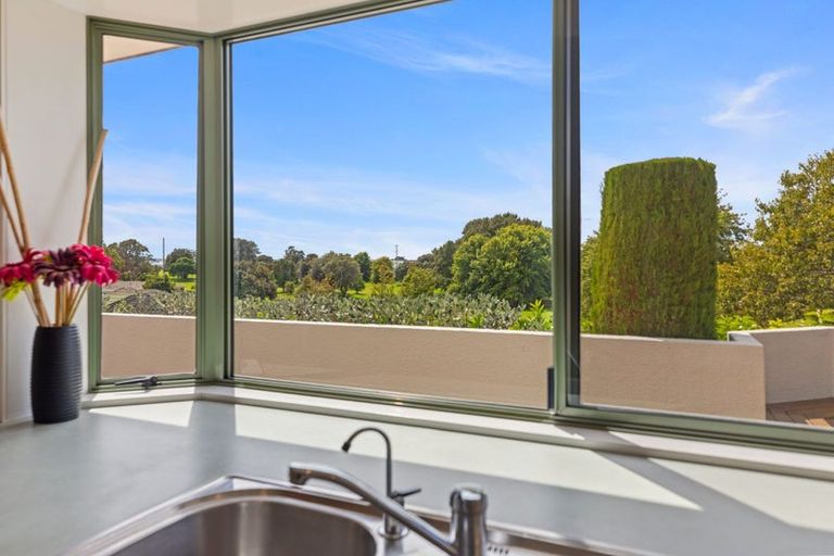 Photo of property in 31 Plateau Heights, Mount Maunganui, 3116