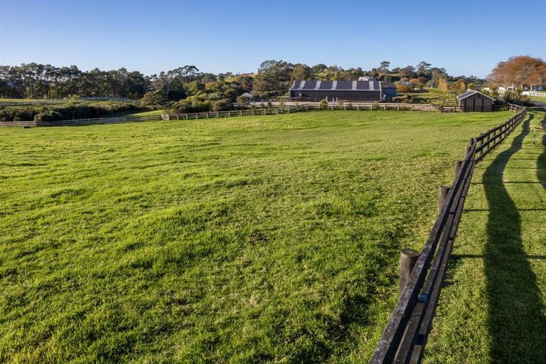 Photo of property in 20a Diamond Lane, Riverhead, 0793