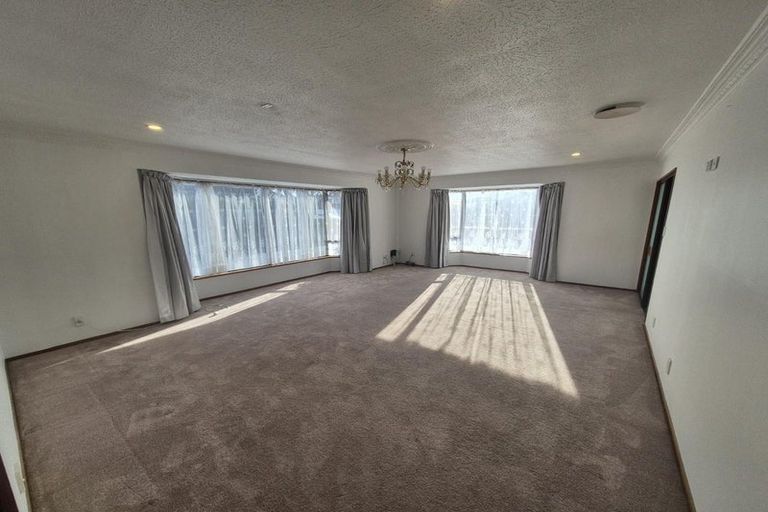 Photo of property in 58 Prestons Road, Redwood, Christchurch, 8051