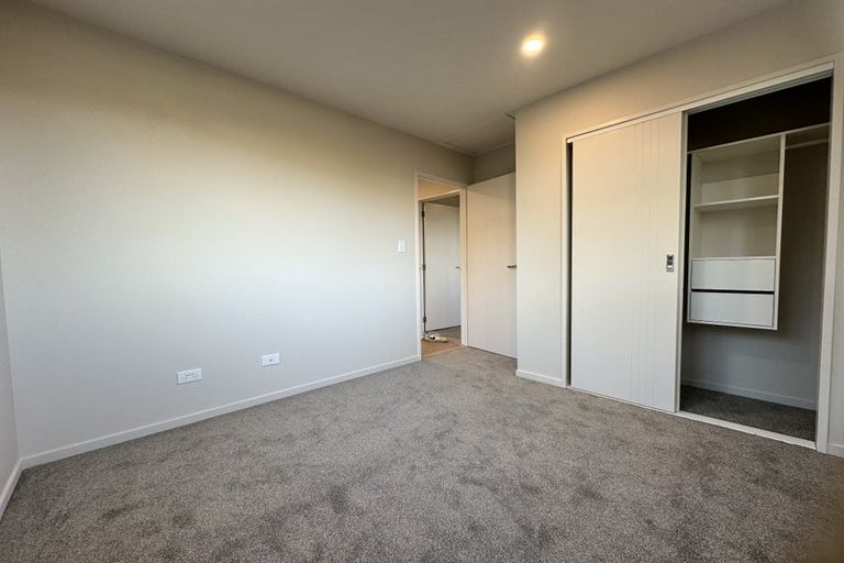 Photo of property in 10b Helleur Road, Massey, Auckland, 0614