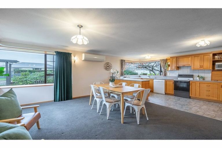 Photo of property in 112 Edinburgh Crescent, Waikiwi, Invercargill, 9810