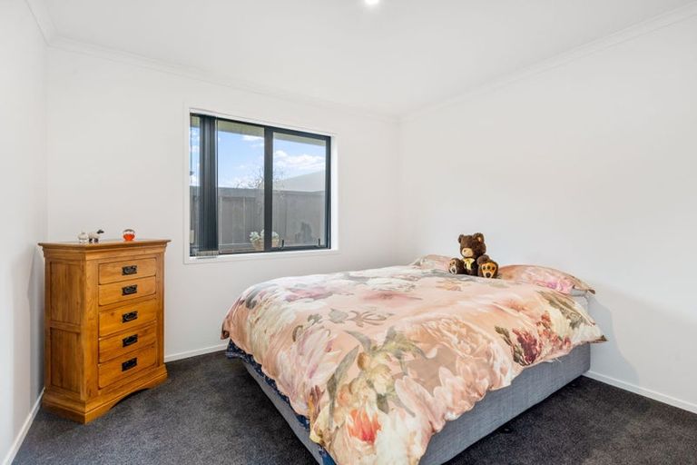 Photo of property in 36 Kitemaunga Avenue, One Tree Point, 0118