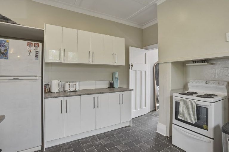 Photo of property in 18 Lachlan Avenue, North Dunedin, Dunedin, 9016