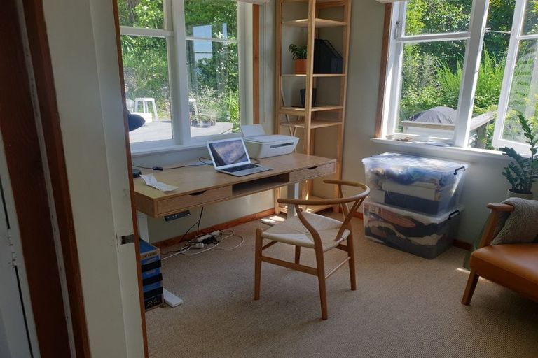 Photo of property in 7 Kingston Heights Road, Kingston, Wellington, 6021