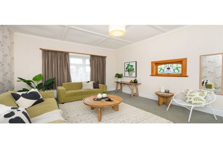 Photo of property in 70 Chelwood Street, Takaro, Palmerston North, 4412