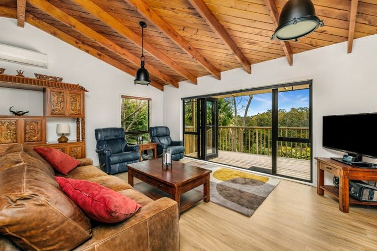 Photo of property in 32 Amokura Drive, Kerikeri, 0230