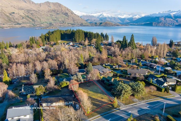 Photo of property in 88 Beacon Point Road, Wanaka, 9305