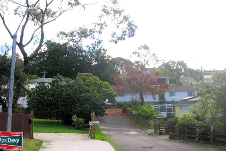 Property details for 60 Hartley Terrace, Massey, Auckland, 0614