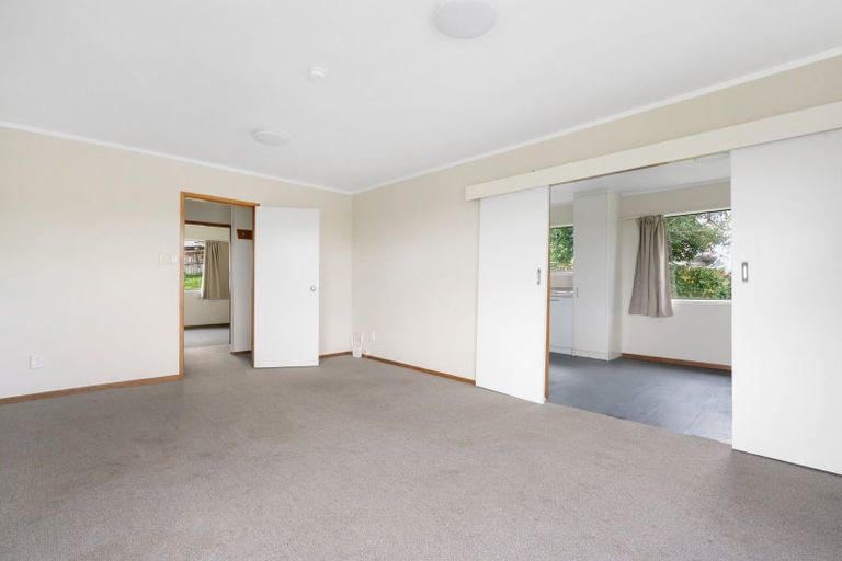 Photo of property in 7 Yule Place, Massey, Auckland, 0614