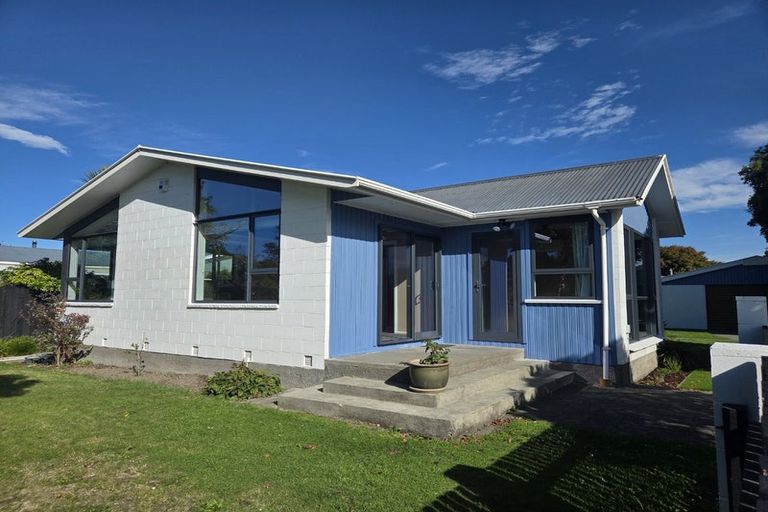 Photo of property in 41 Ansonby Street, Russley, Christchurch, 8042