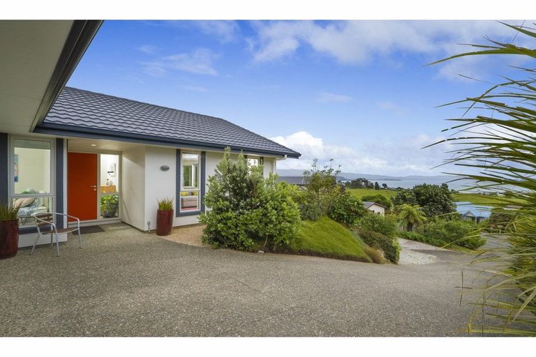 Photo of property in 2 Kowhatu Grove, Pohara, Takaka, 7183