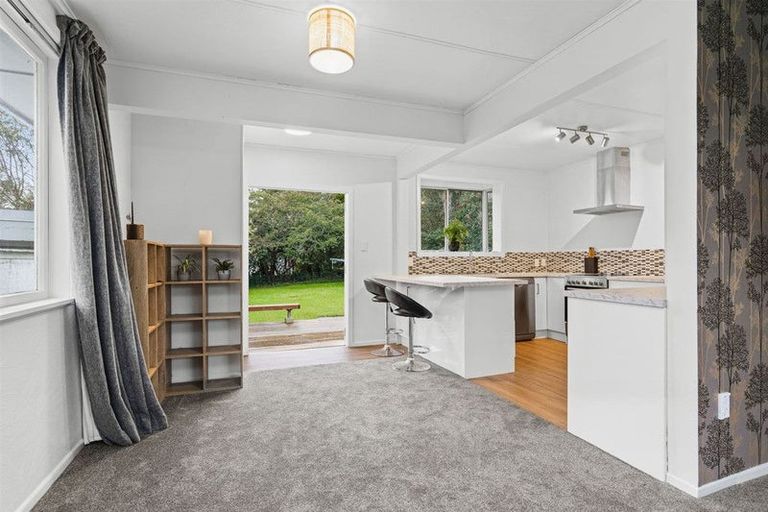 Photo of property in 9 Tuatara Drive, Te Kamo, Whangarei, 0112
