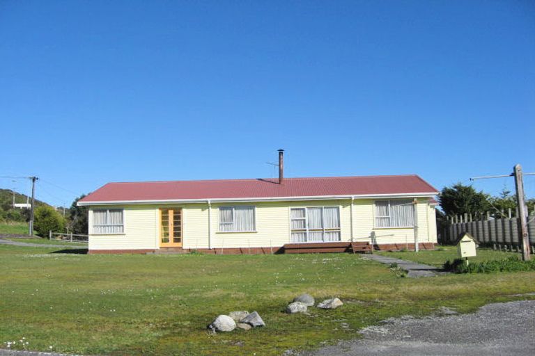 Photo of property in 118 Tasman Street, Karoro, Greymouth, 7805