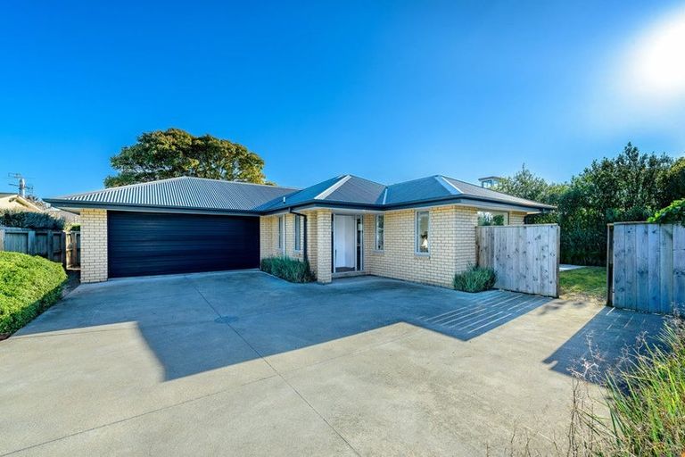 Photo of property in 6a Byron Street, Rolleston, 7614