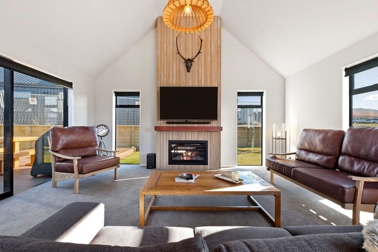 Photo of property in 43 Northburn Road, Wanaka, 9305