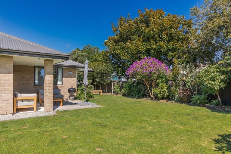 Photo of property in 74 Queen Street, Westport, 7825