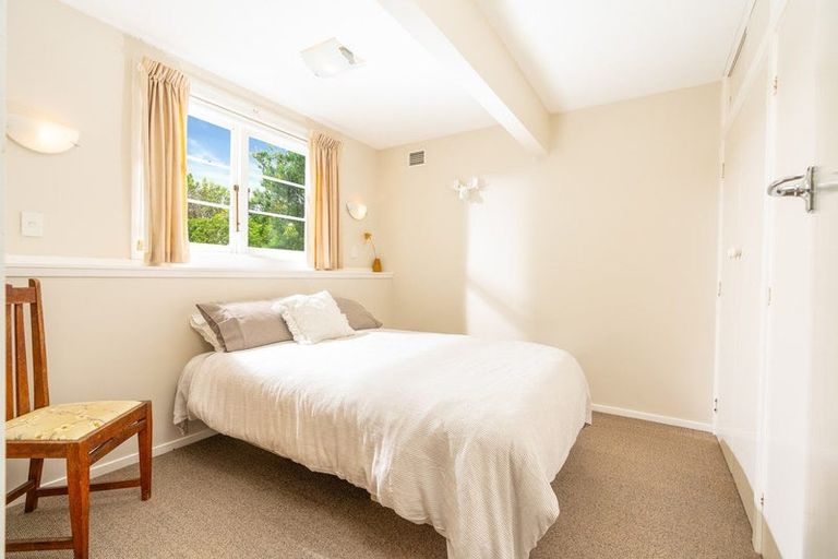 Photo of property in 111a Karori Road, Karori, Wellington, 6012