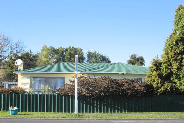 Photo of property in 119a Clevedon Road, Papakura, 2110