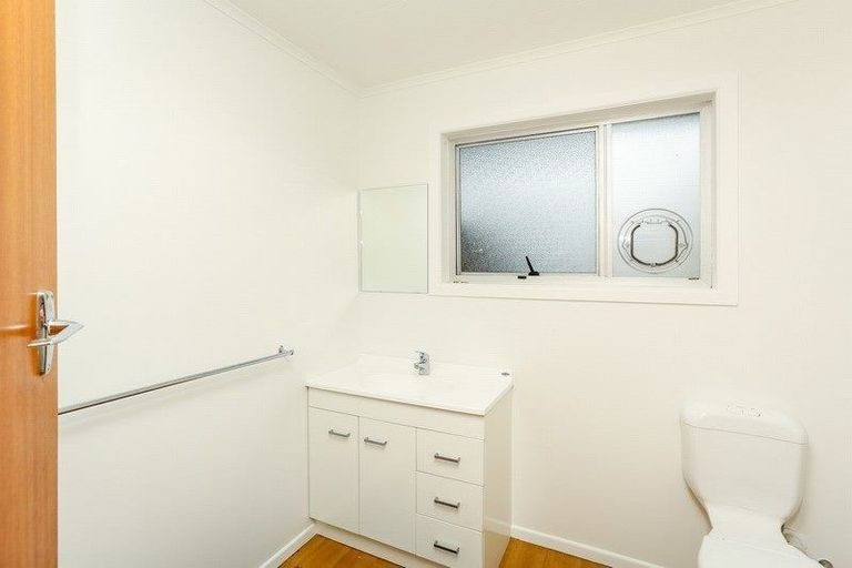 Photo of property in 22c Barrett Street, Westown, New Plymouth, 4310