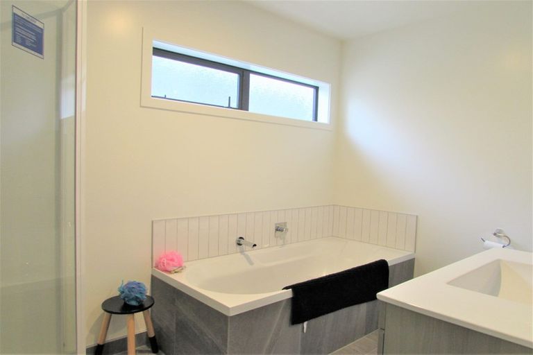 Photo of property in 5 Yeats Grove, Trentham, Upper Hutt, 5018