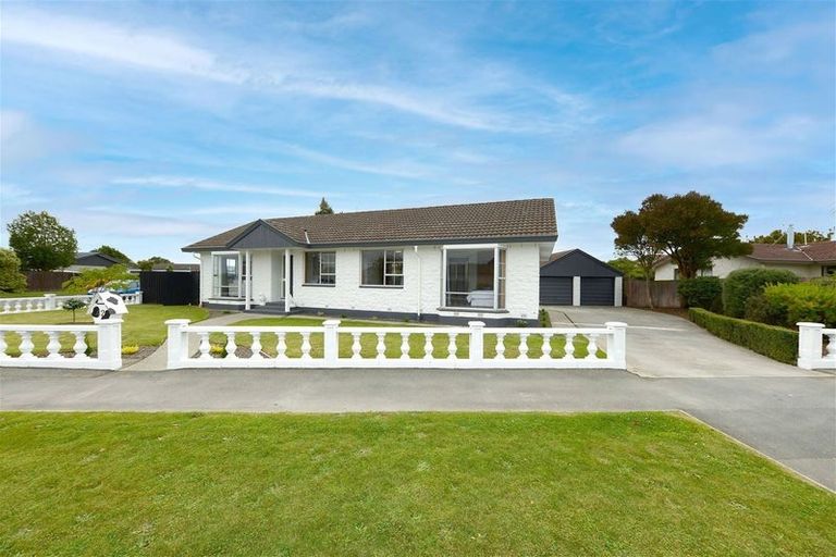 Photo of property in 42 Cowes Street, Avondale, Christchurch, 8061