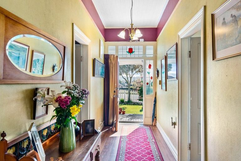 Photo of property in 56 Gladstone Road North, Mosgiel, 9024