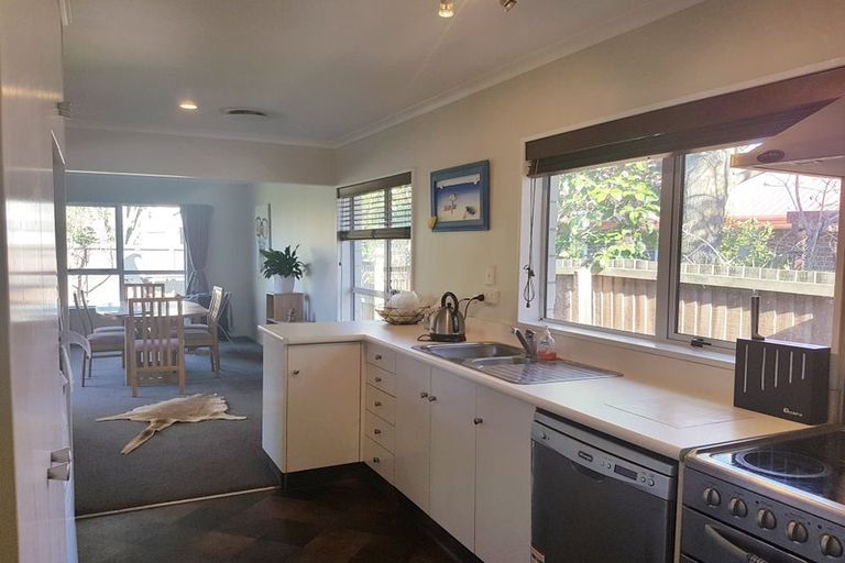 Photo of property in 37 Sabys Road, Halswell, Christchurch, 8025